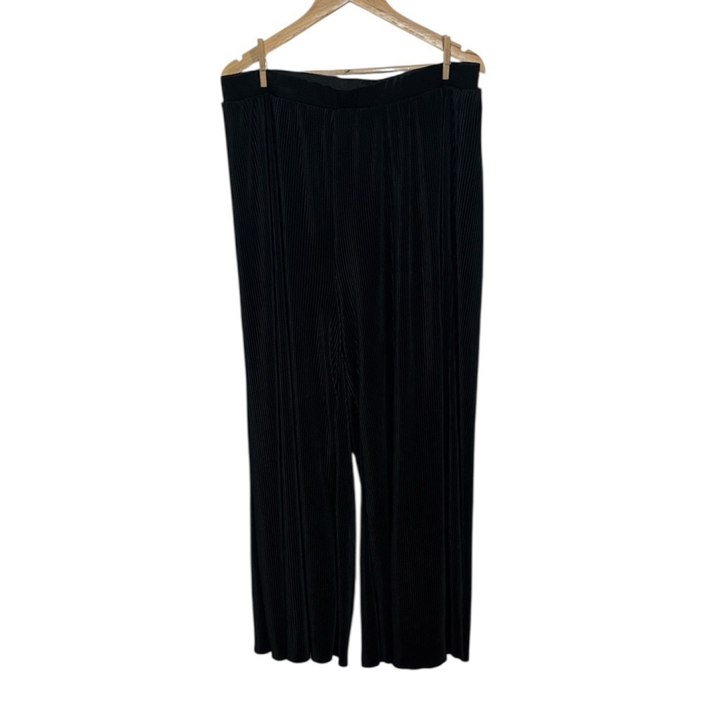 Torrid Black Extra Wide Leg Pants, Pull On, pleated fabric, 2X